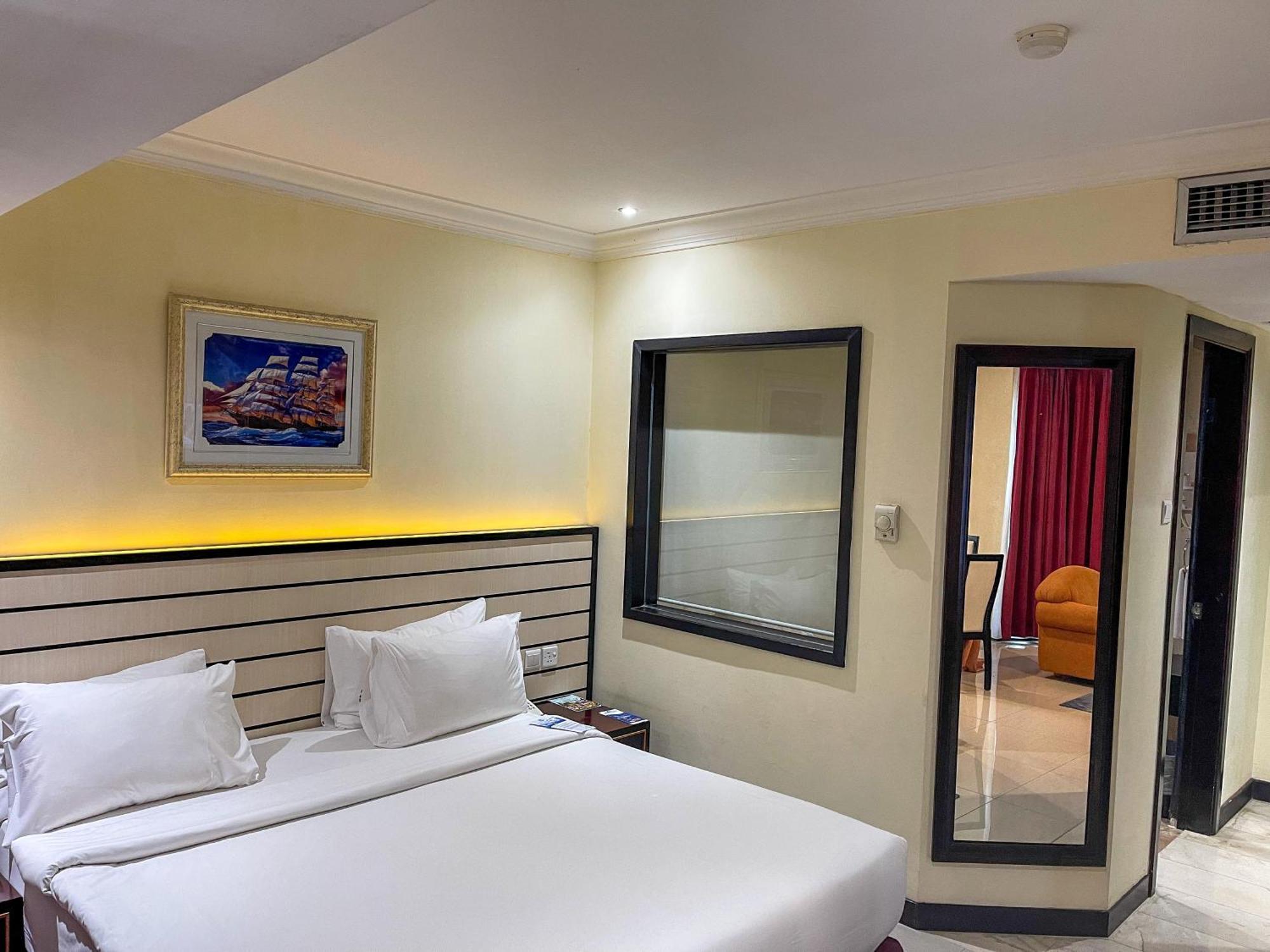 נגויה Pacific Palace Hotel חדר תמונה